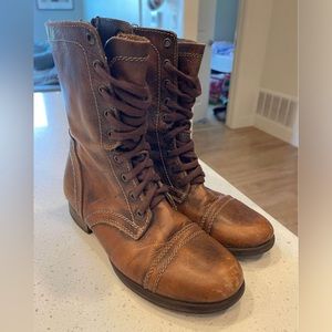 Steve Madden Troopa Boots